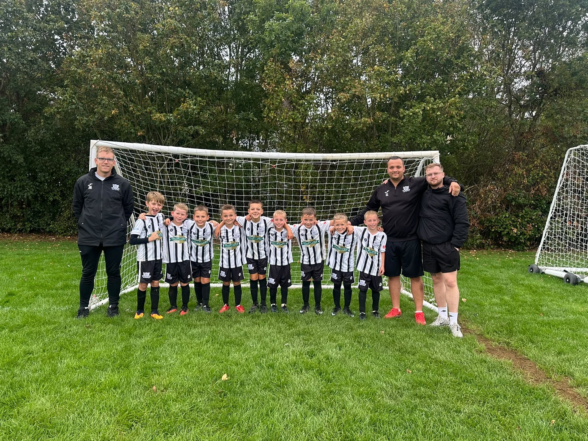 Under 8's Whites team photo
